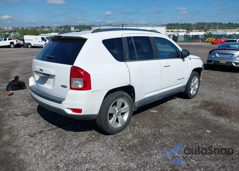 2011 Jeep Compass z USA, uszkodzony, nr VIN 1J4NF1FBXBD282866
